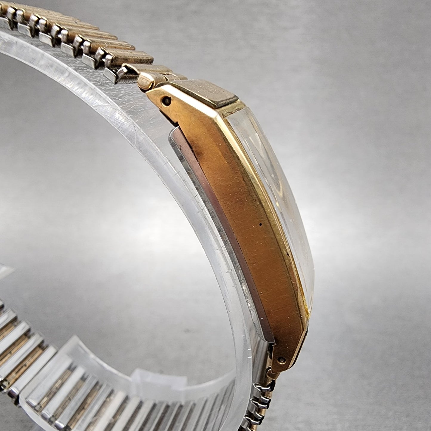 Seiko Beauty Tank Watch Women 15mm Silver Dial Gold Tone Manual 5506 Runs3
