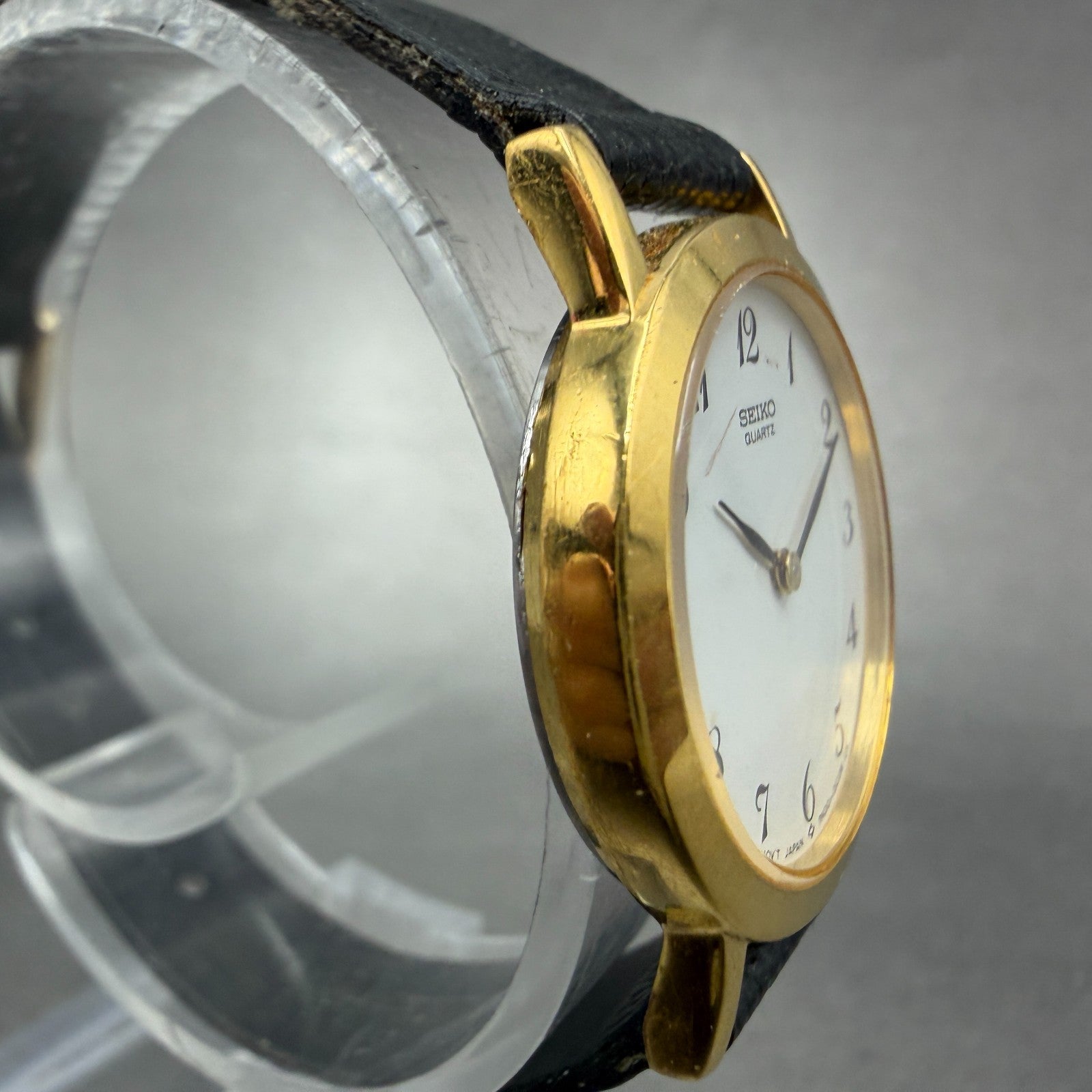 Seiko Watch Women 26mm White Dial Gold Tone Round 1N00-0A29 New Battery Leather3