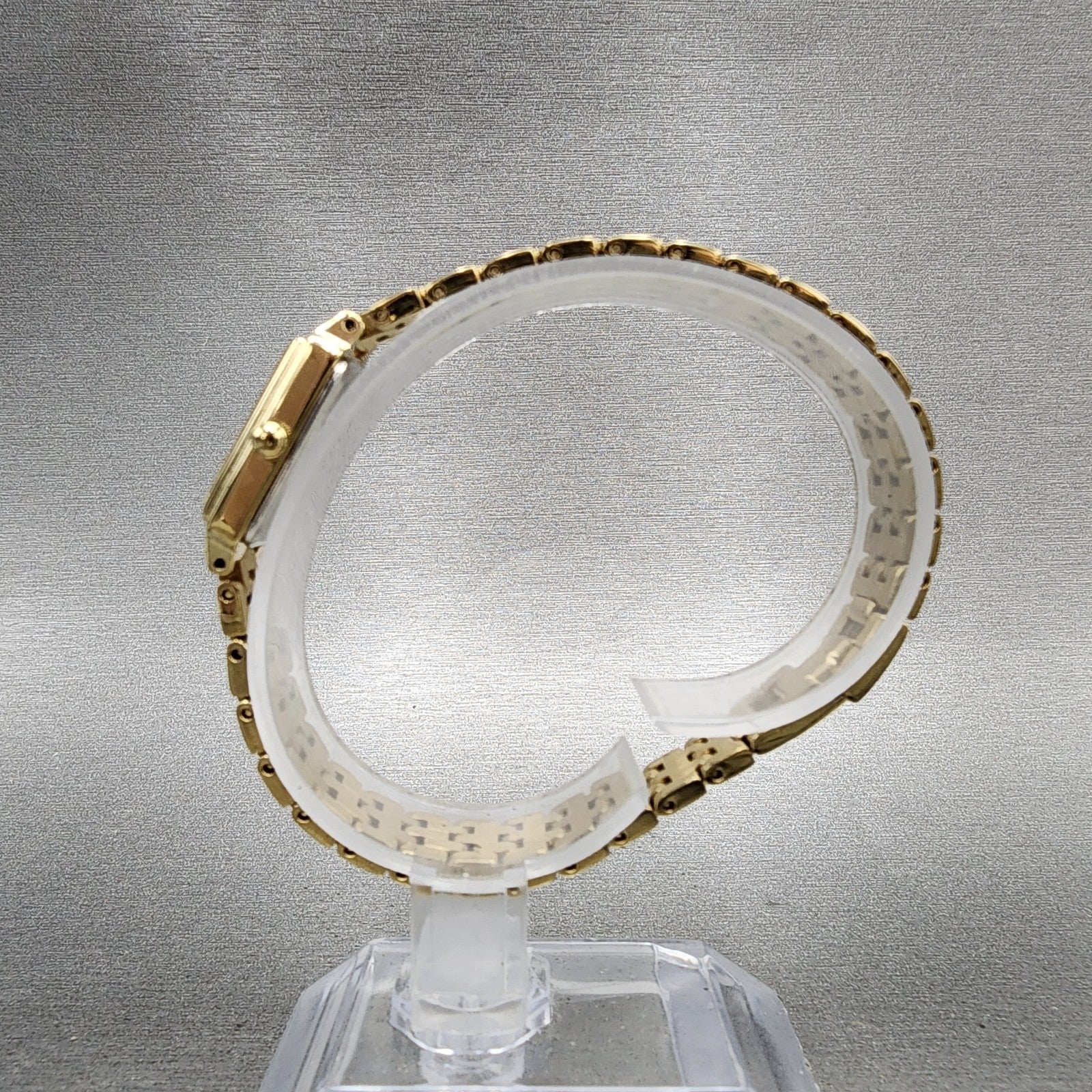 Seiko Tank Watch Women 16mm Champagne  Dial Gold Tone 1n010FH0 New Battery6