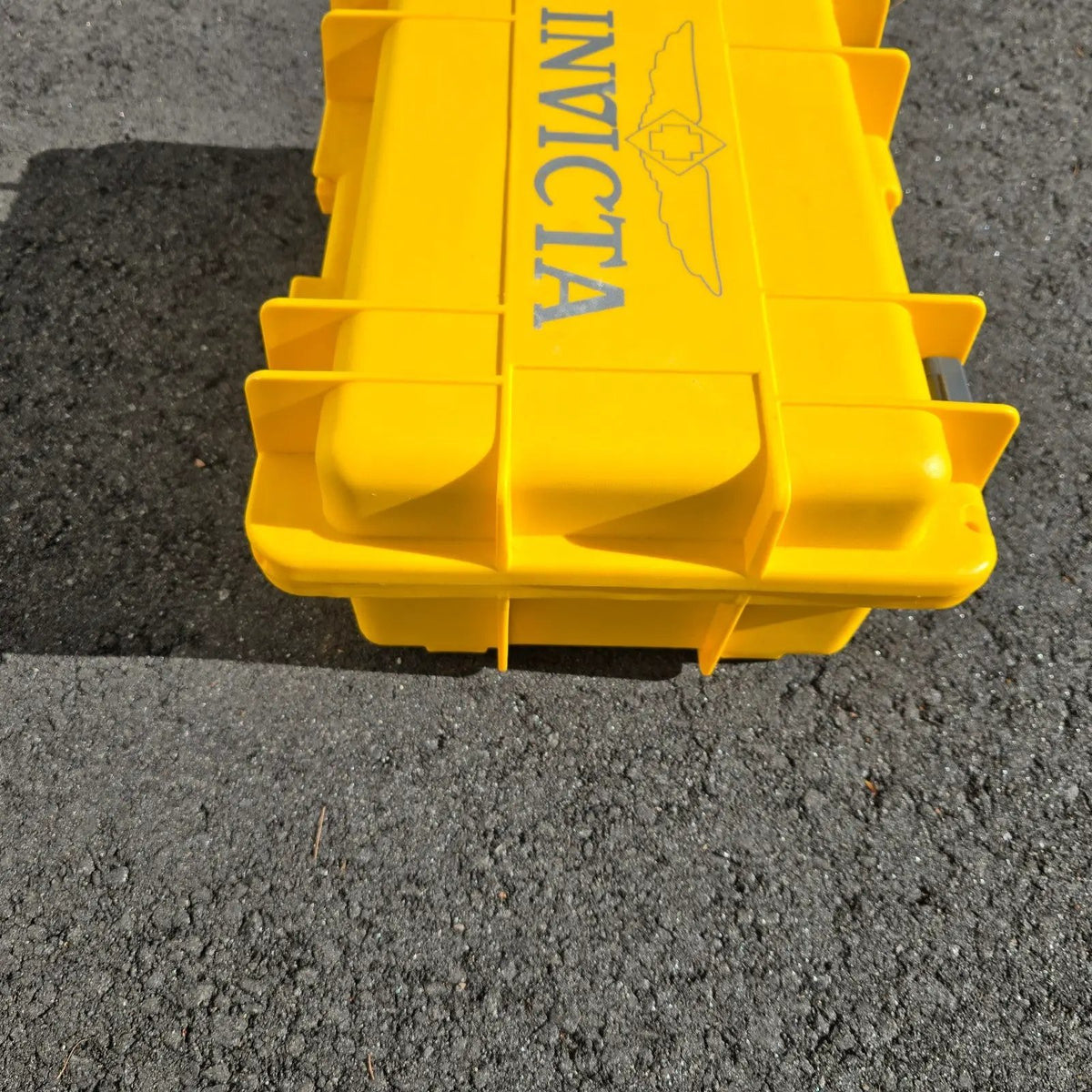 Invicta 8 Slot Watch Case Hard Yellow Black Plastic Foam insert Handle Cary Case5