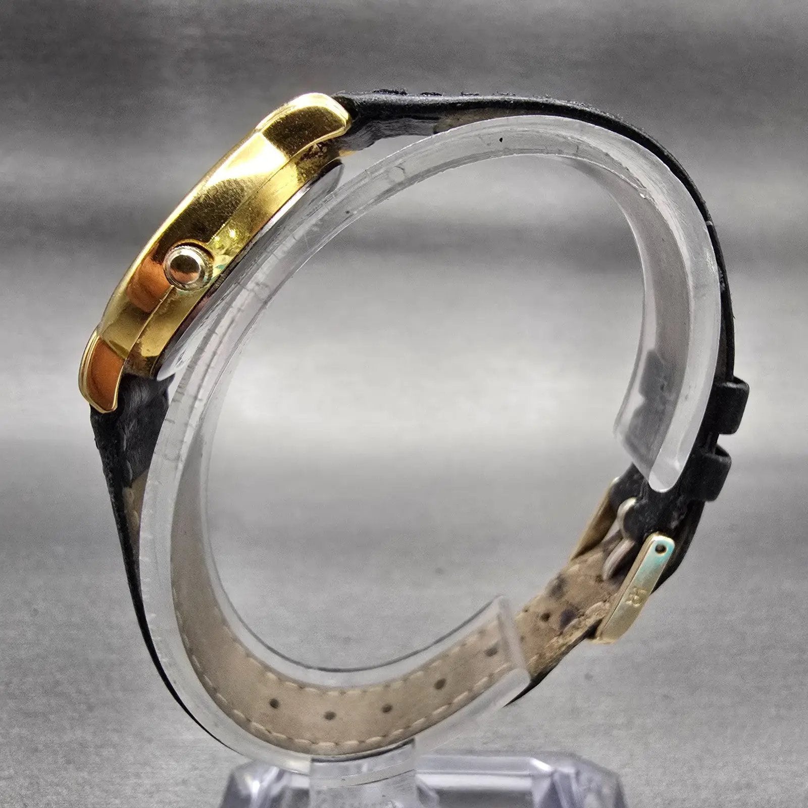 Bulova Watch Women 26mm White Dial Gold Tone Date Round New Battery 97M13 VTG6