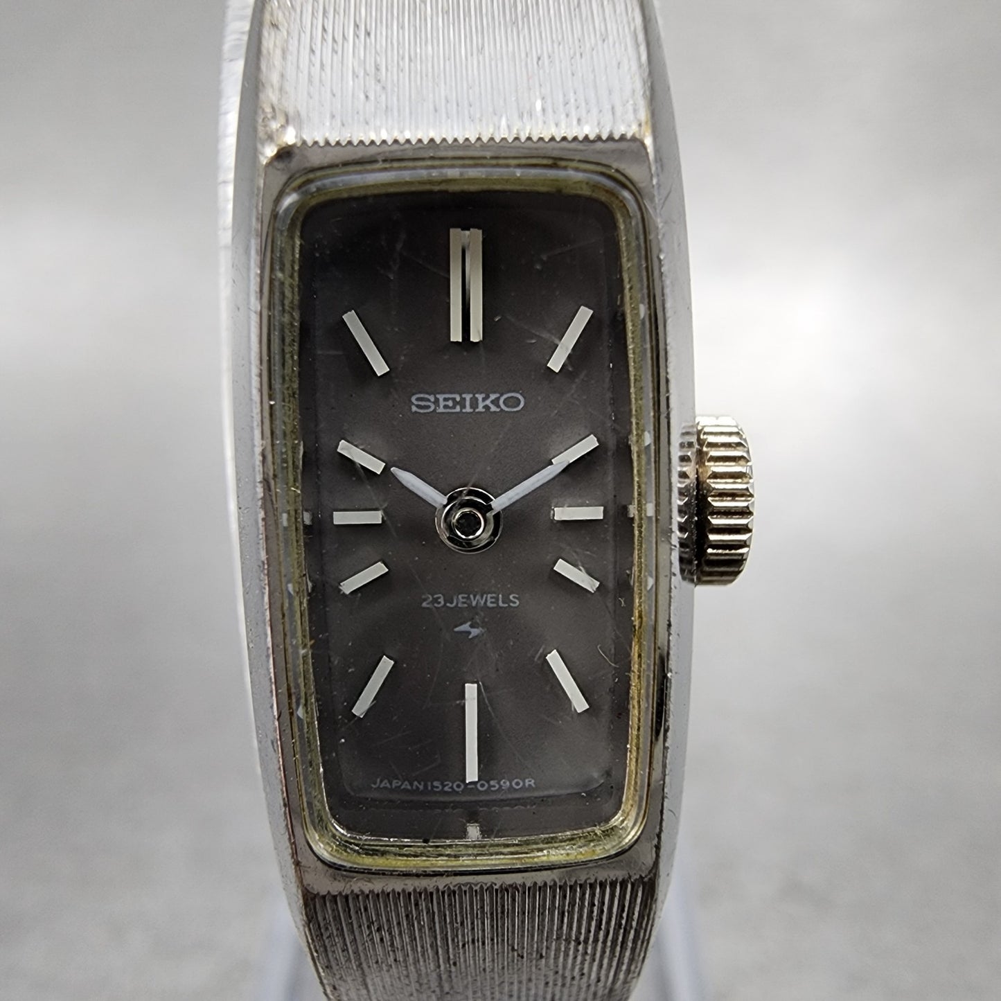 Seiko tank Watch Women 13mm Gray Dial Silver Tone Manual 15203570 Runs1