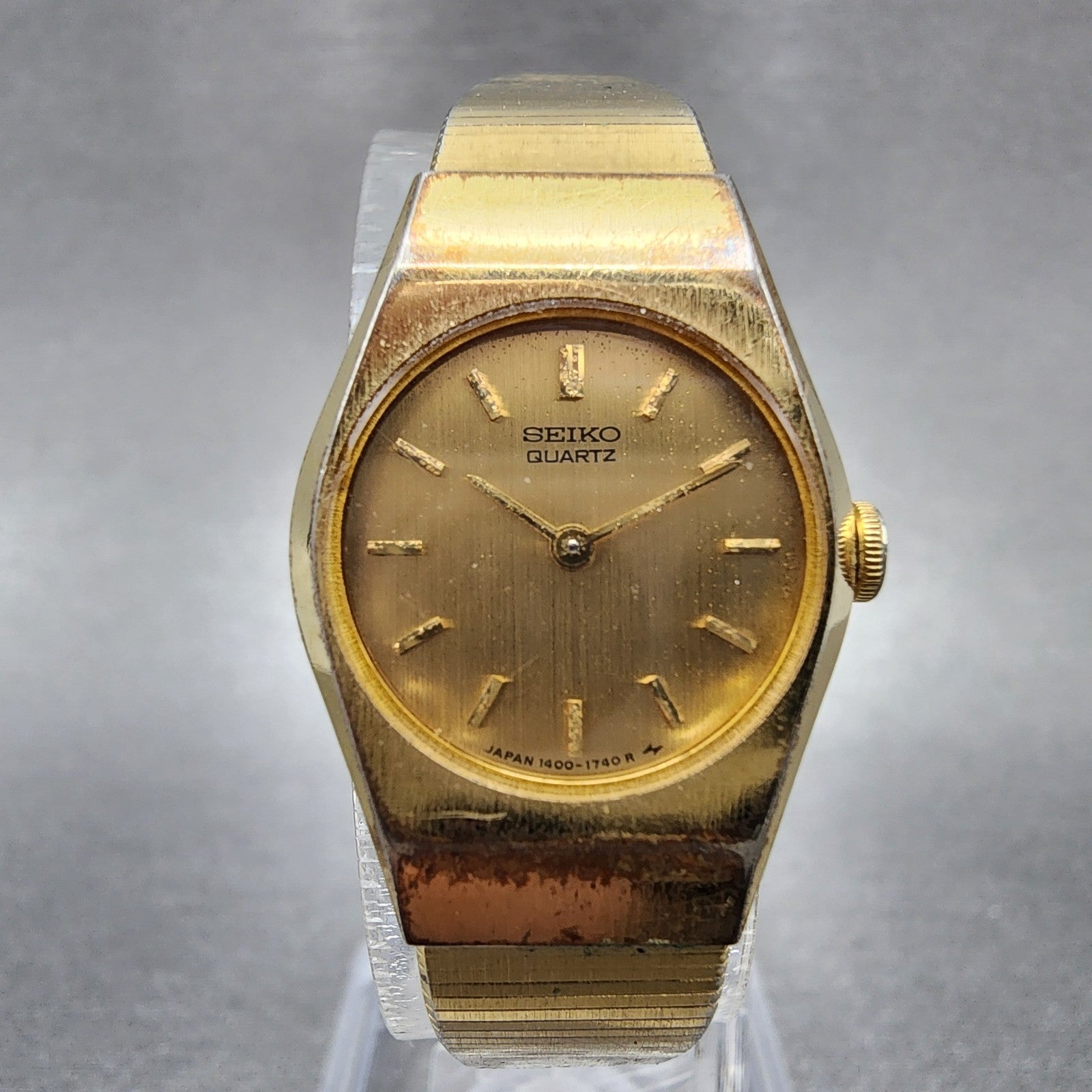 Seiko Watch Women 19mm Champagne Dial Gold Tone 14000320 New Battery0