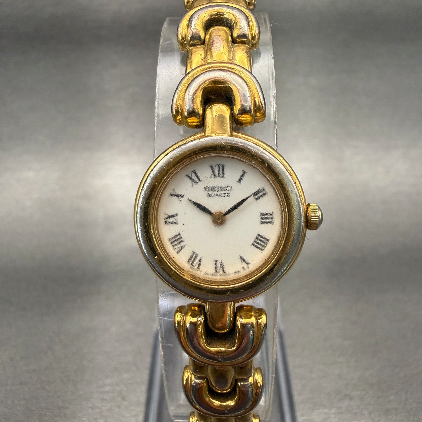 Seiko Watch Women 19mm White Dial Gold Tone Round 4N00-0581 New Battery0