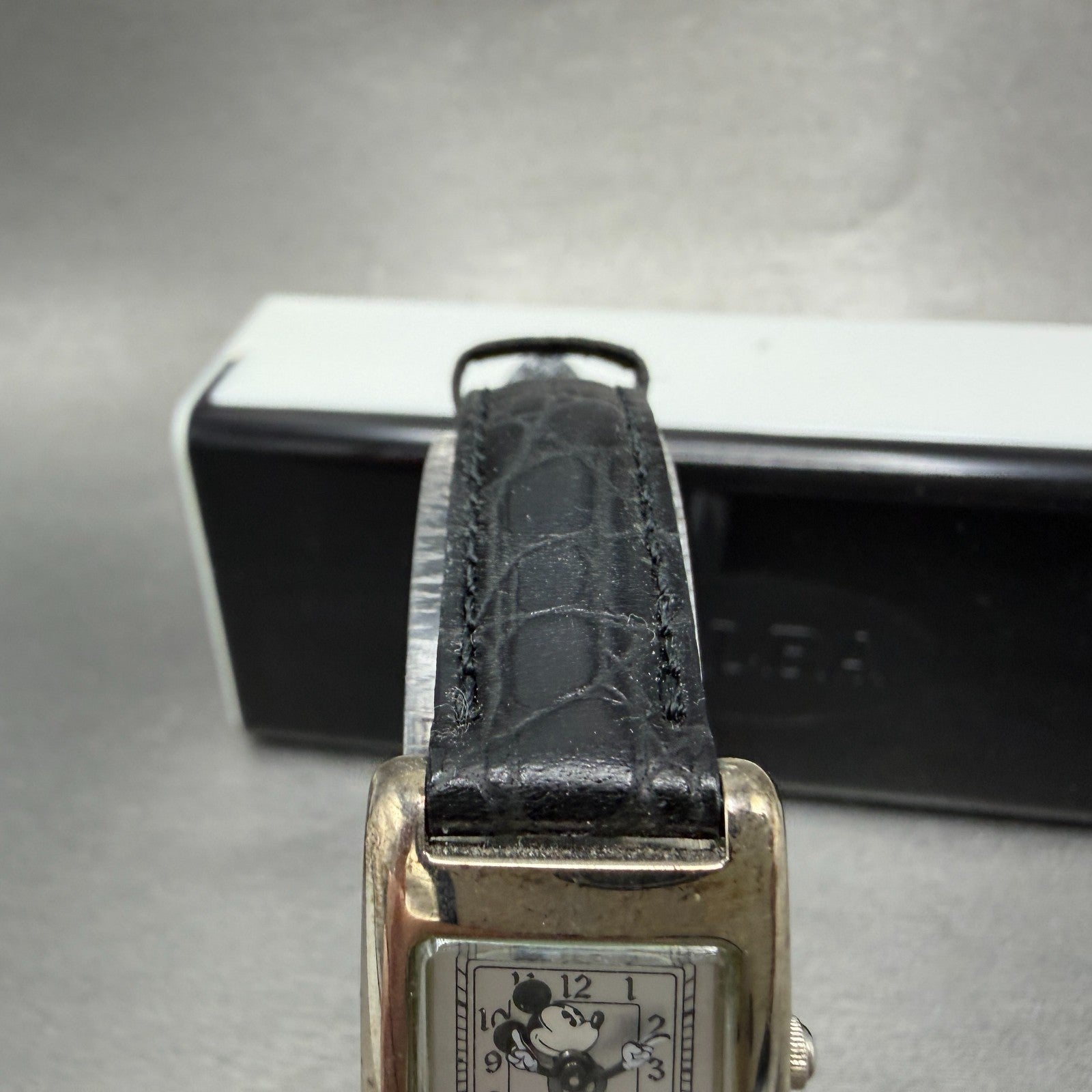 Seiko Alba Mickey & Minnie Tank Watch Women 19mm Silver Dial Steel New Battery4
