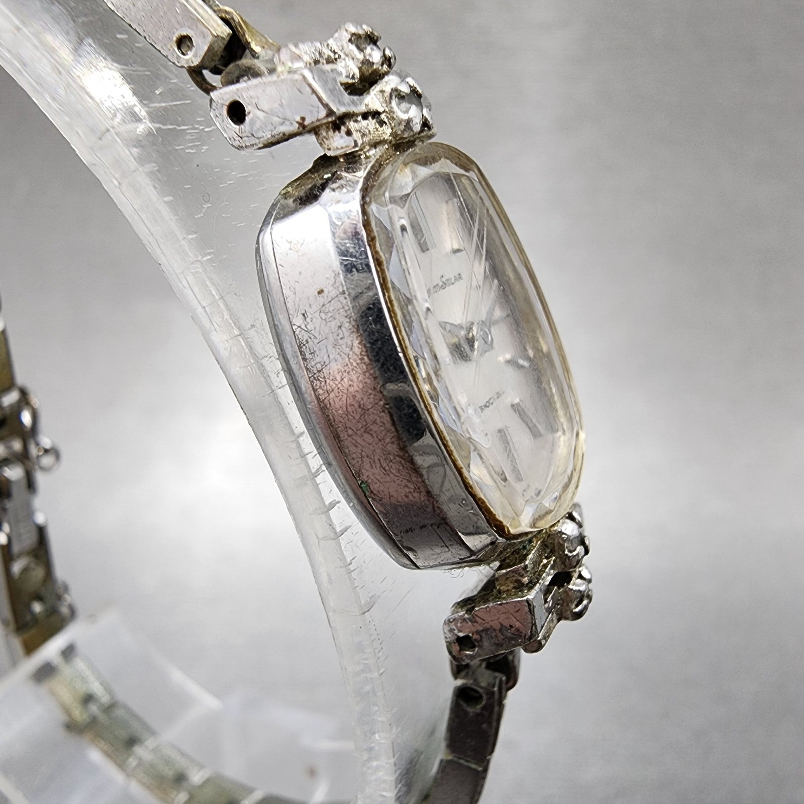 Seiko Solar Watch Women 15mm Silver Dial Silver Tone Manual 107870 Runs3