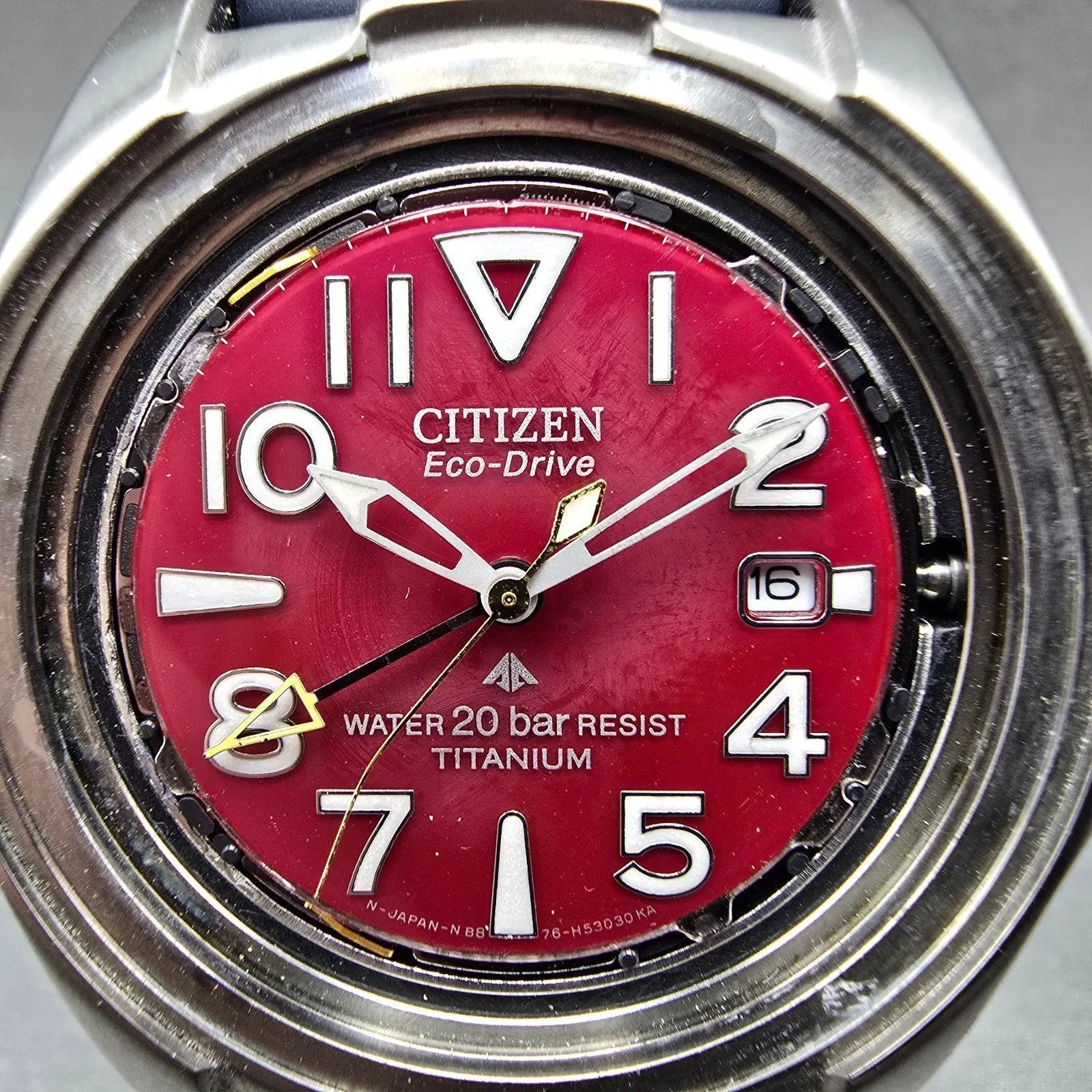 Citizen Eco-Drive GMT Watch Men 40mm Red Dial Silver Tone date B876-H25543 PARTS3