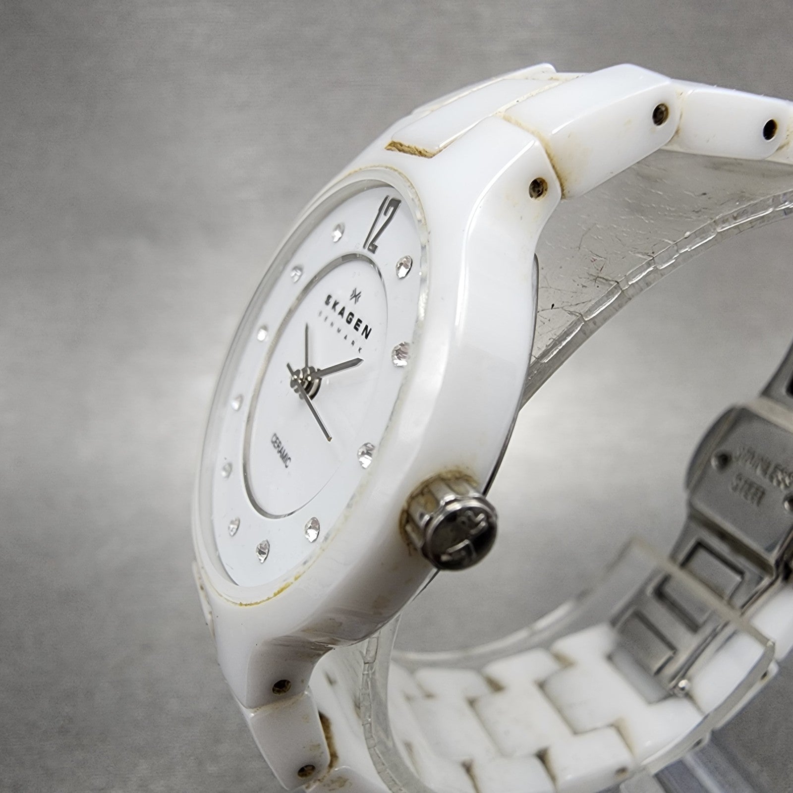 Skagen watch Women 27mm White Dial White Ceramic Round 572SSXWC New Battery2