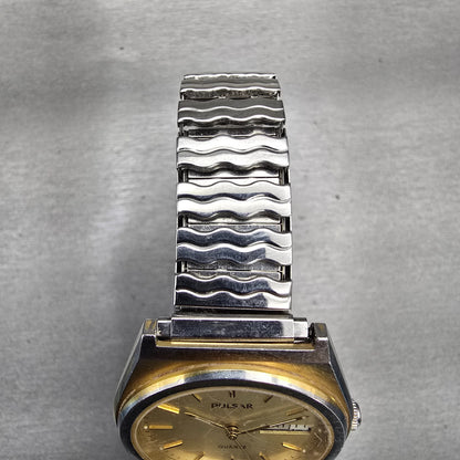 Seiko Pulsar Watch Men 36mm Champagne Dial Two Tone Daydate V143-X003 New Batt4