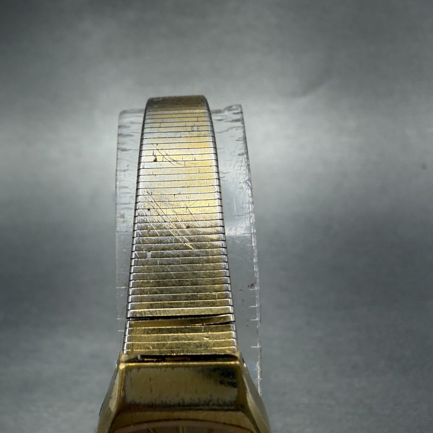 Seiko Watch Women 18mm Champagne Dial Gold Tone Round 1400-8010 New Battery VTG4