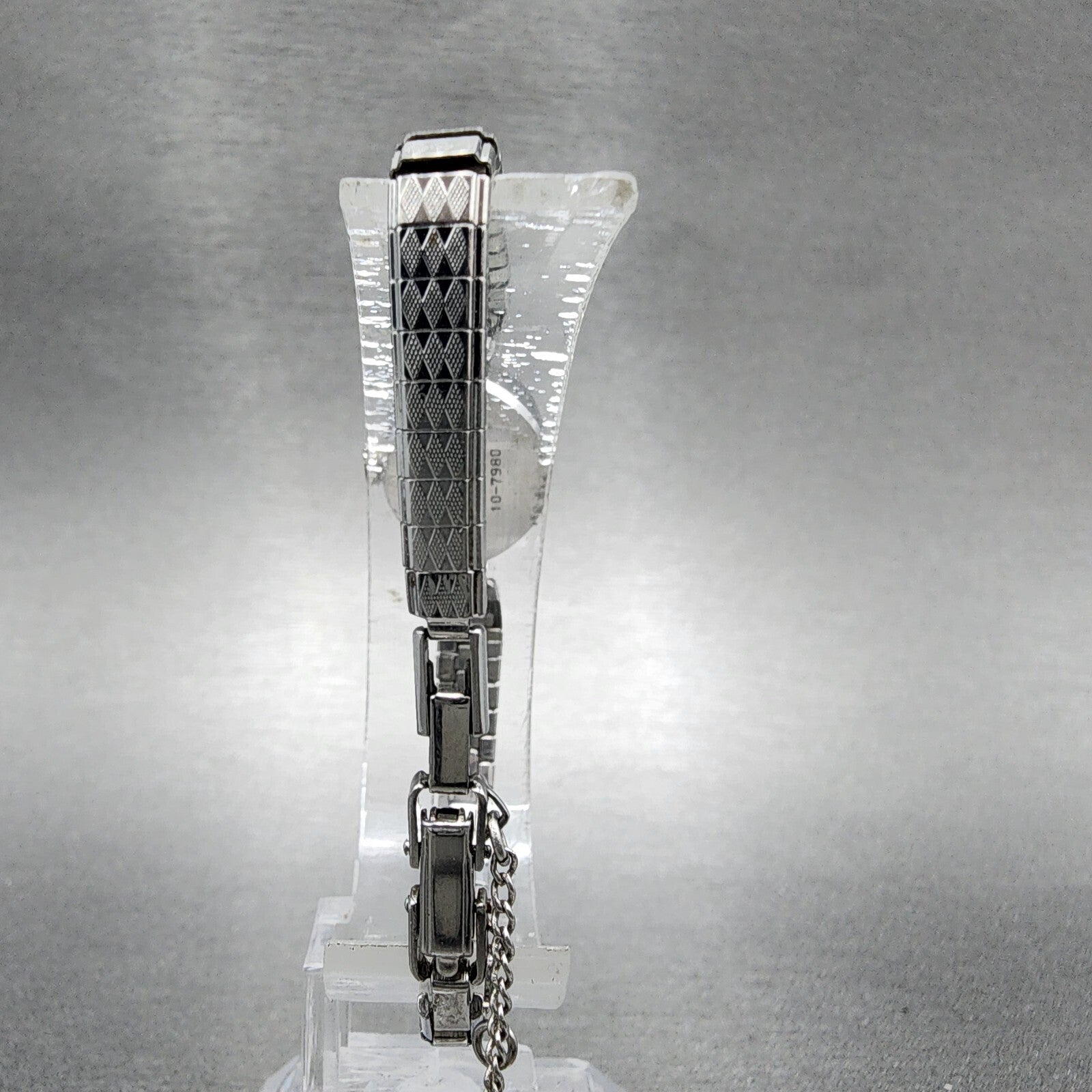 Seiko Solar Watch Women 13mm Silver Dial Silver Tone Manual 107980 Runs7