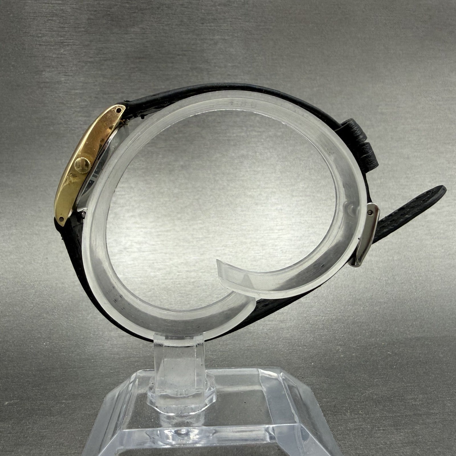 Seiko Watch Women 19mm Champagne Dial Gold Tone Rectangle 1421-5620 New Battery6