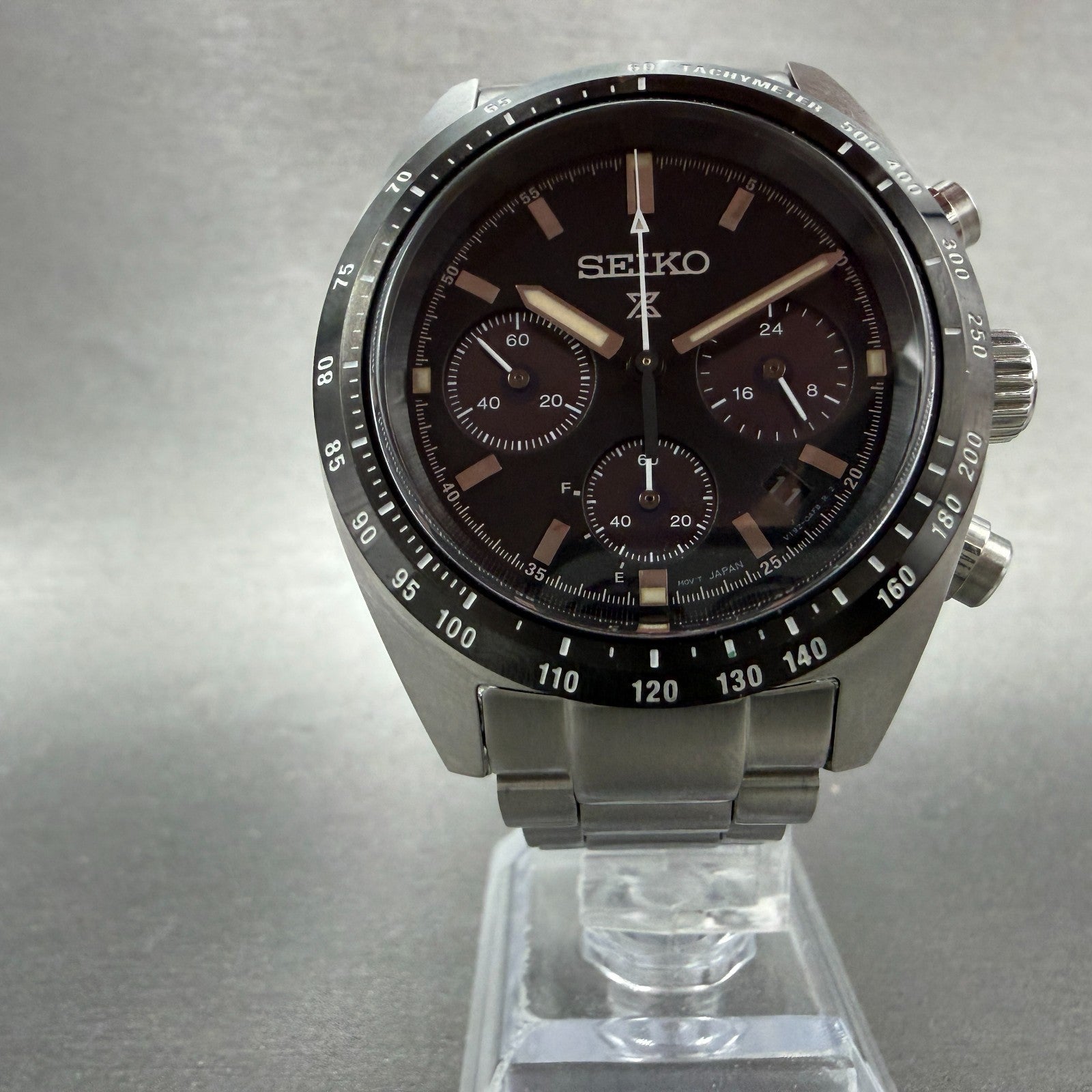 Seiko Prospex Chronograph Watch Men 39mm Black Dial Silver Tone Date Solar Runs5