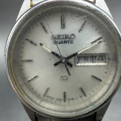 Seiko SQ Watch Women 24mm Silver Dial Silver Tone Daydate Round 3423-0099 NewBat1