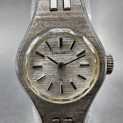 Seiko Watch Women 18mm Silver Dial Silver Tone Manual Round 110639 Runs1