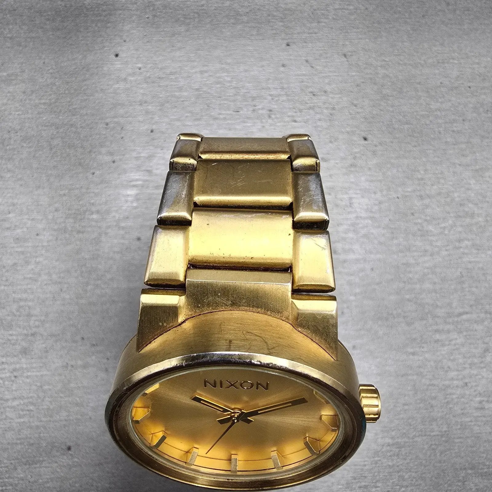 Nixon The Cannon Watch Men 40mm Gold Dial Gold Tone Round New Battery4