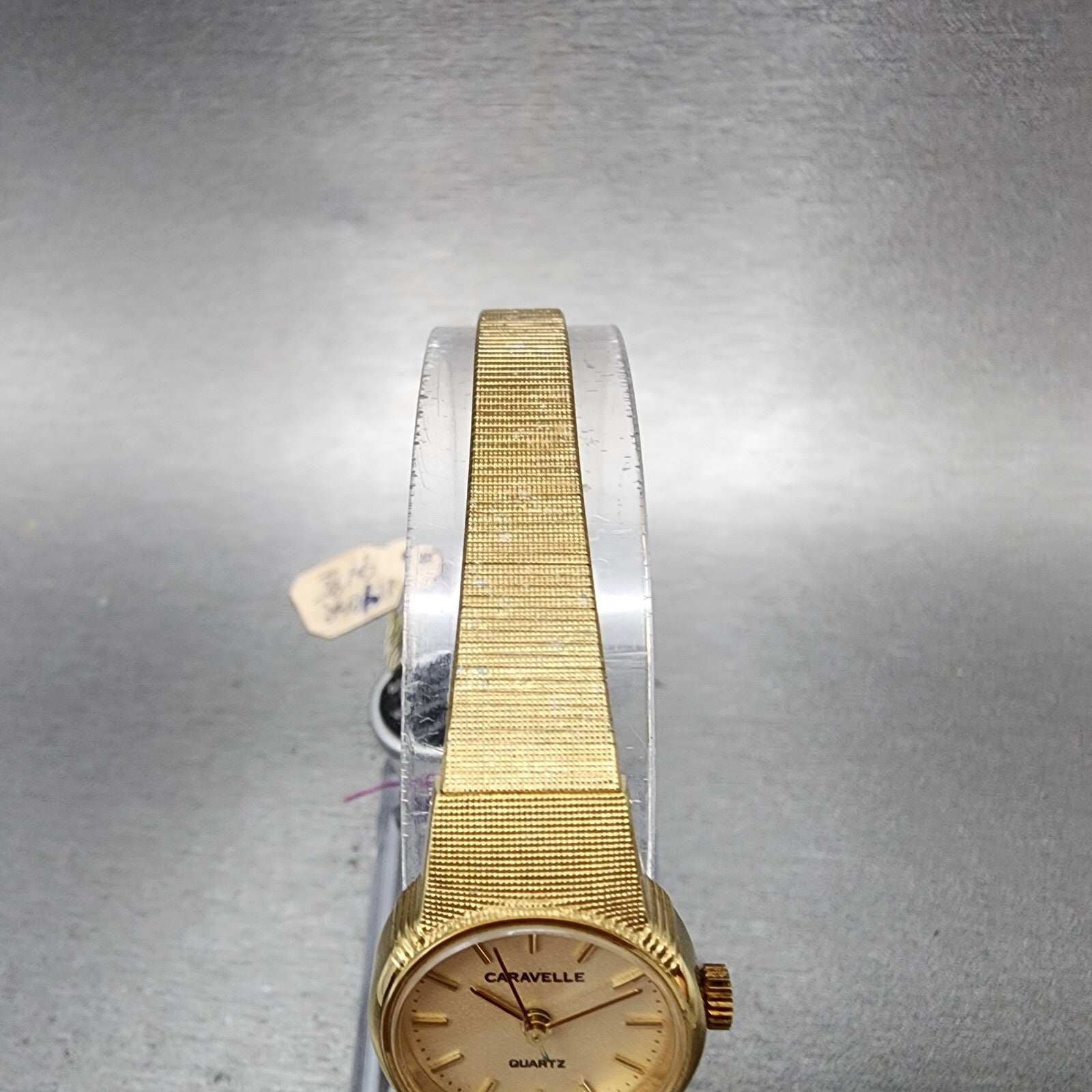 Bulova Caravelle Watch Women 19mm Cream Dial Gold Tone Round 48J07 NOS New Batt7