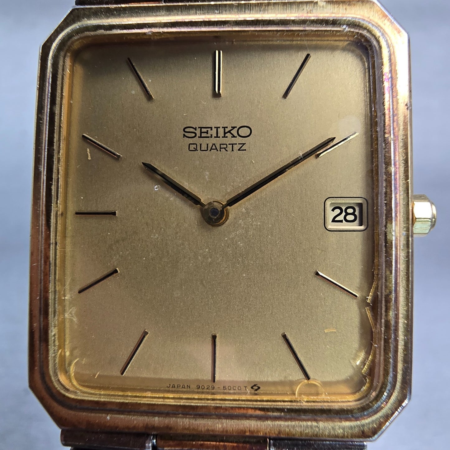 Seiko Watch Men 28mm Gold Dial Gold Tone Date Rectangle 9029-5009 New Battery1