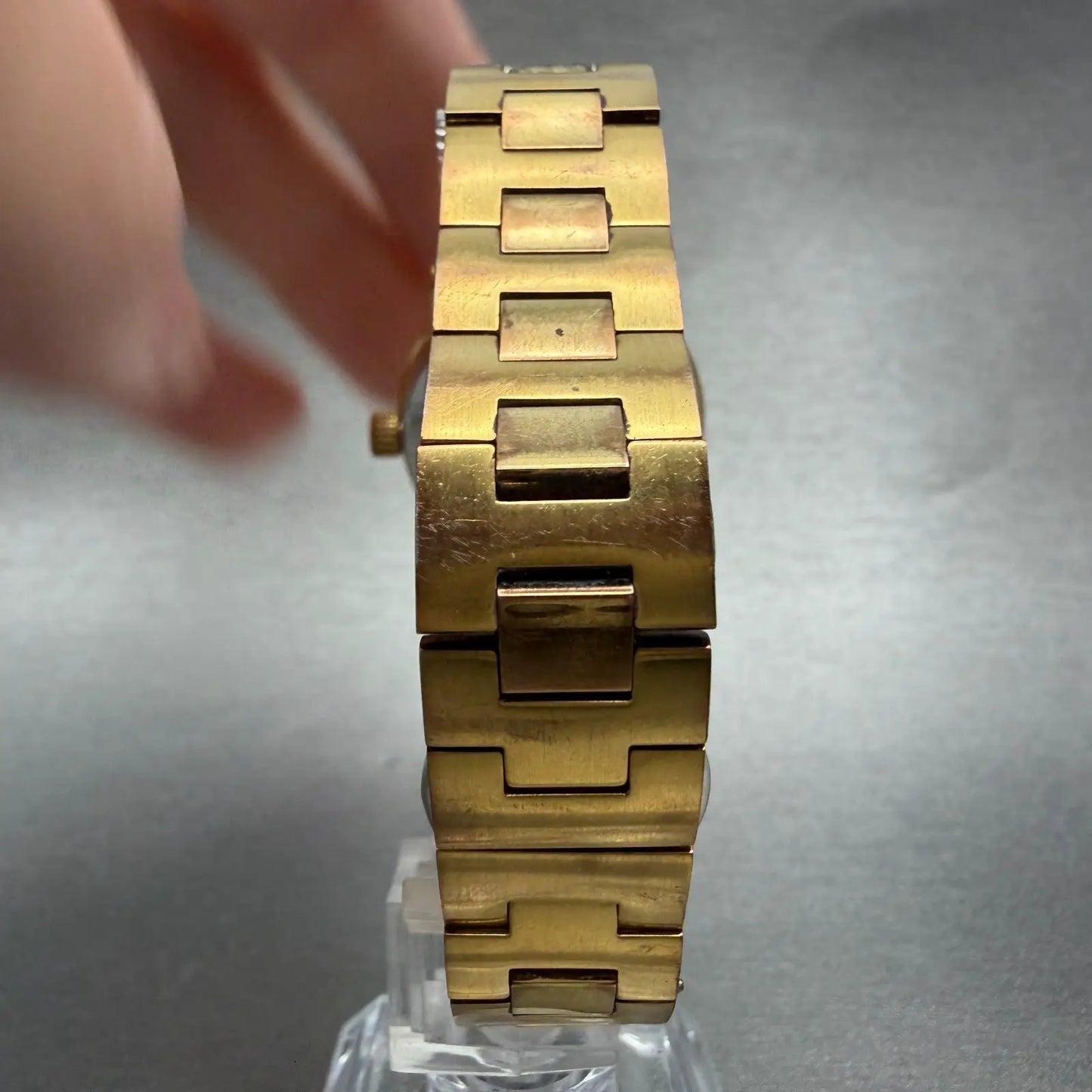 48021958