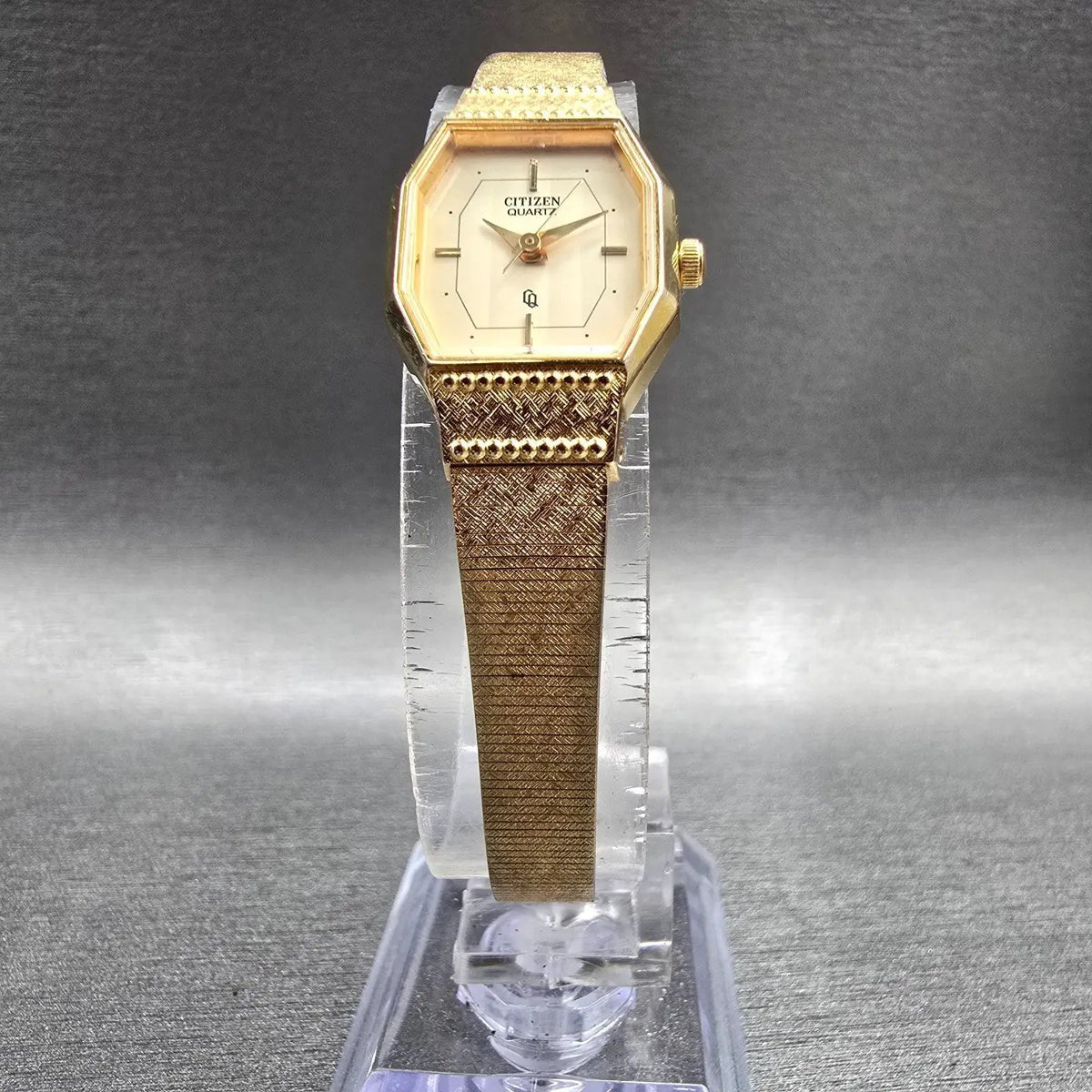 Citizen CQ Watch Women 17mm Champagne Dial Gold Tone 2951-293983 New Battery5