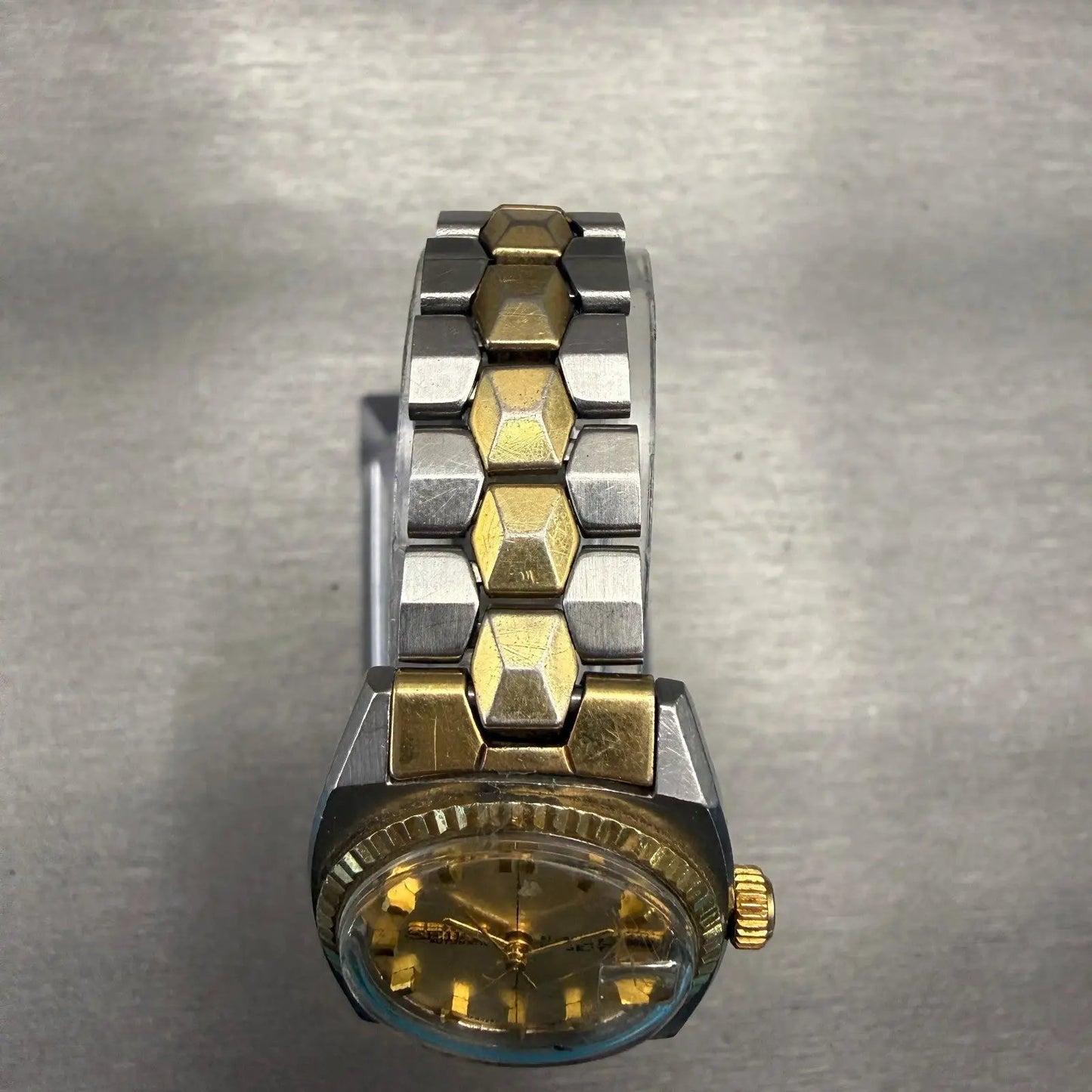 48021989