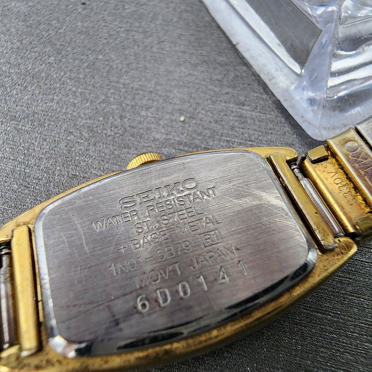VTG Seiko Watch Women 16mm Cream Dial Gold Tone Rectangle 1N015B79 New Battery9
