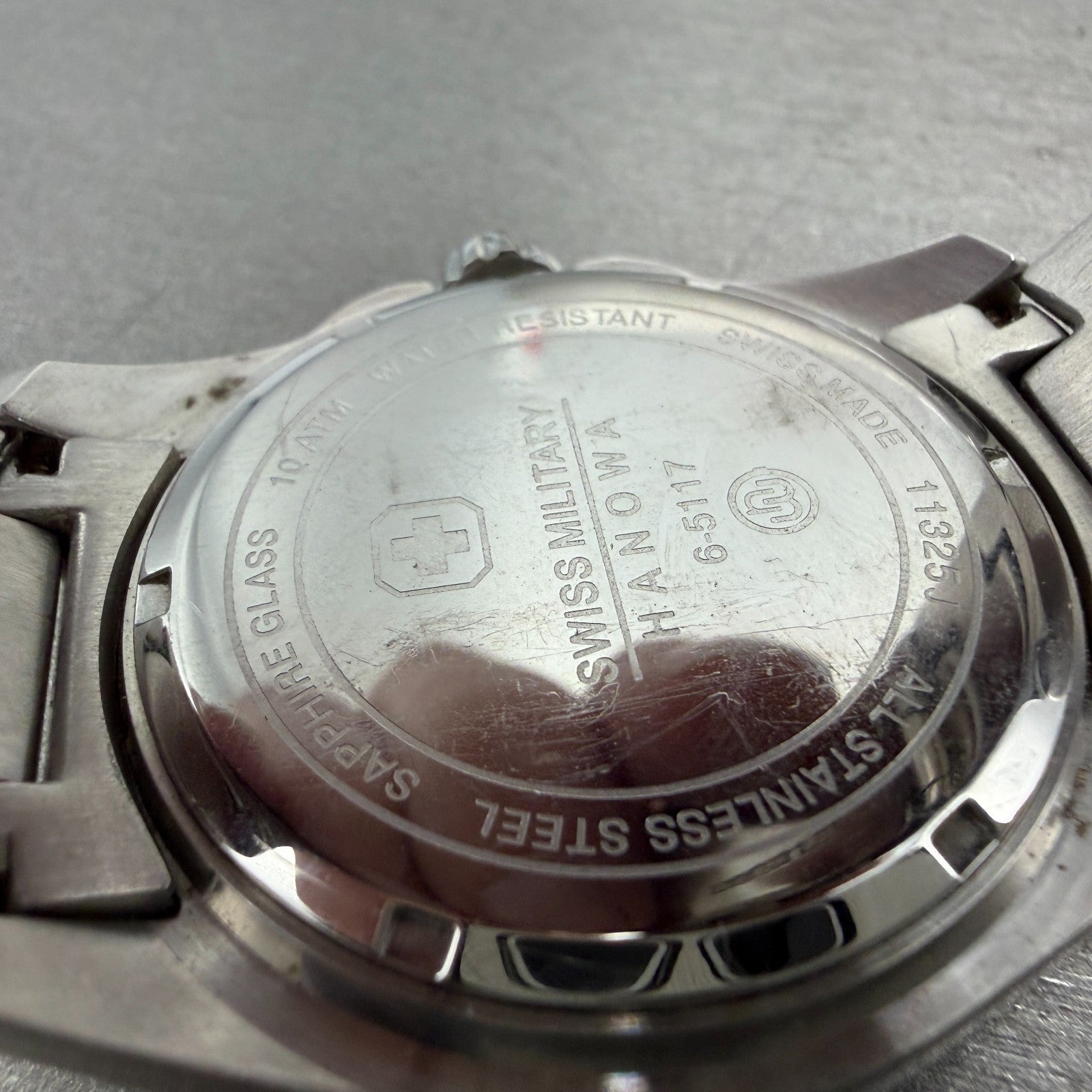 Swiss Military Dive Watch Men 44mm Black Dial Silver Tone Date Round New Battery9