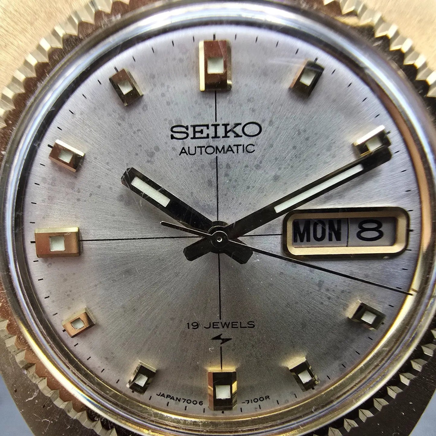 Seiko Automatic Watch Men 36mm Silver Dial Gold Tone Daydate 7006-7012 Runs VTG1