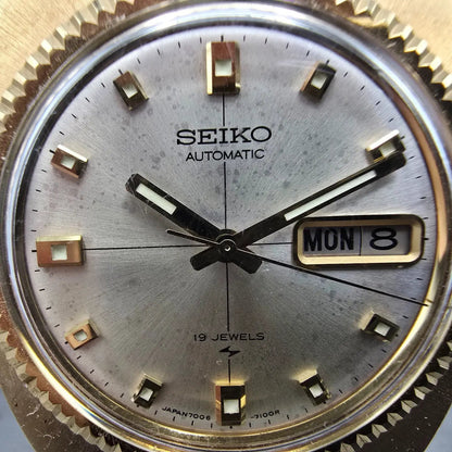 Seiko Automatic Watch Men 36mm Silver Dial Gold Tone Daydate 7006-7012 Runs VTG1