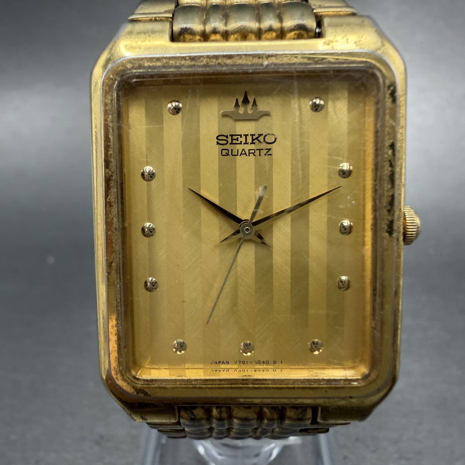 Seiko Tank Watch Men 26mm Champagne Dial Gold Tone Rectangle V701-5J00 PARTS2