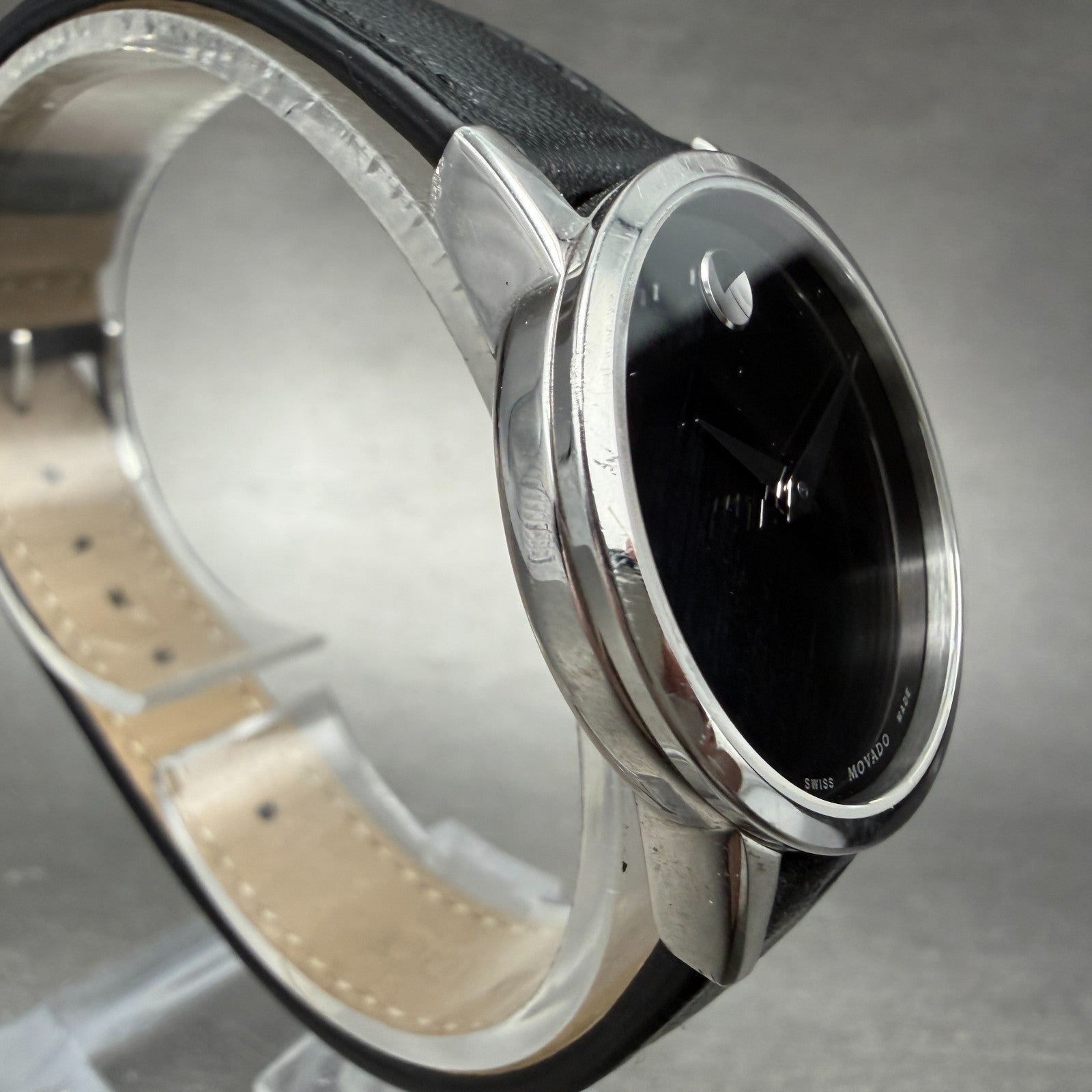 Movado Museum Watch Women 28mm Black Dial Steel Round 0607274 New Battery4