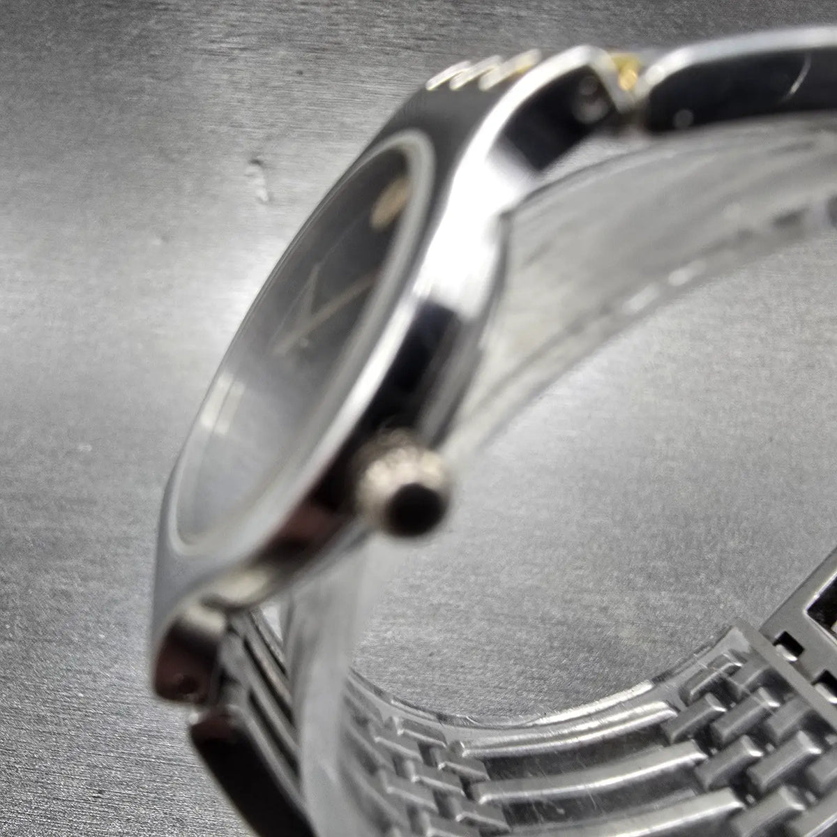 Movado Esperanza Watch Women 23mm Black Dial Two Tone 84.25.811 New Battery2