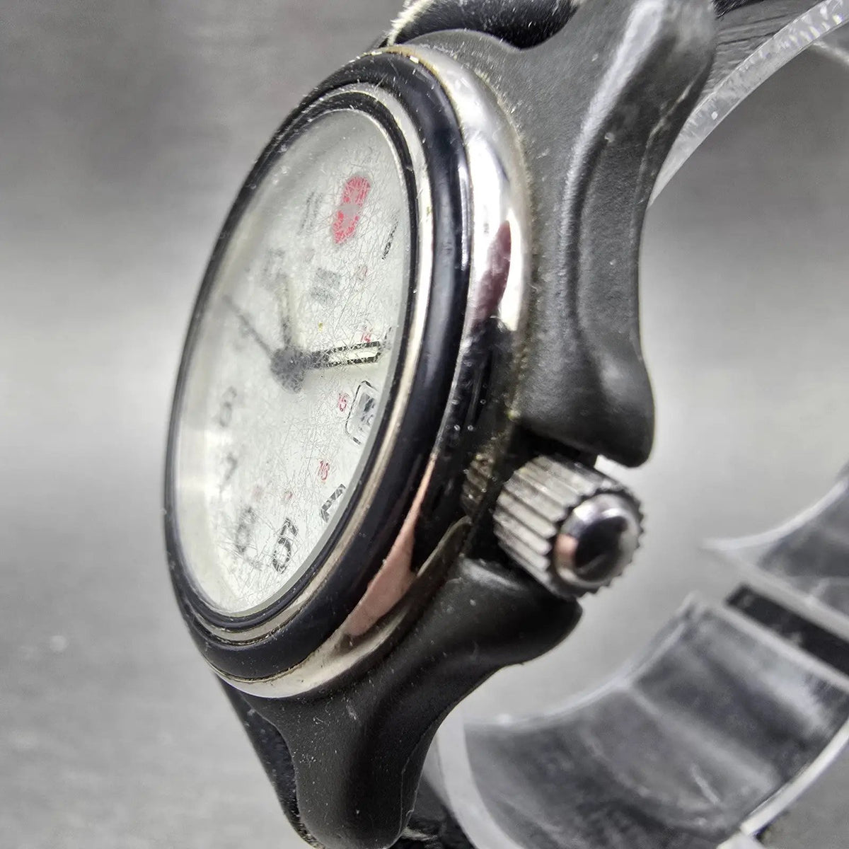 Victorinox Swiss Army Officer Watch Women 32mm White Dial Black Date PARTS VTG3