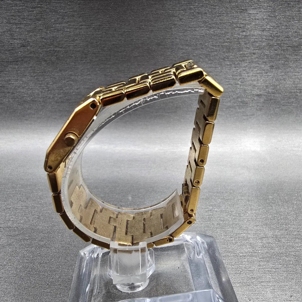 Bulova Watch Women 15mm White Dial Gold Tone Rectangle 97S82 New Battery6