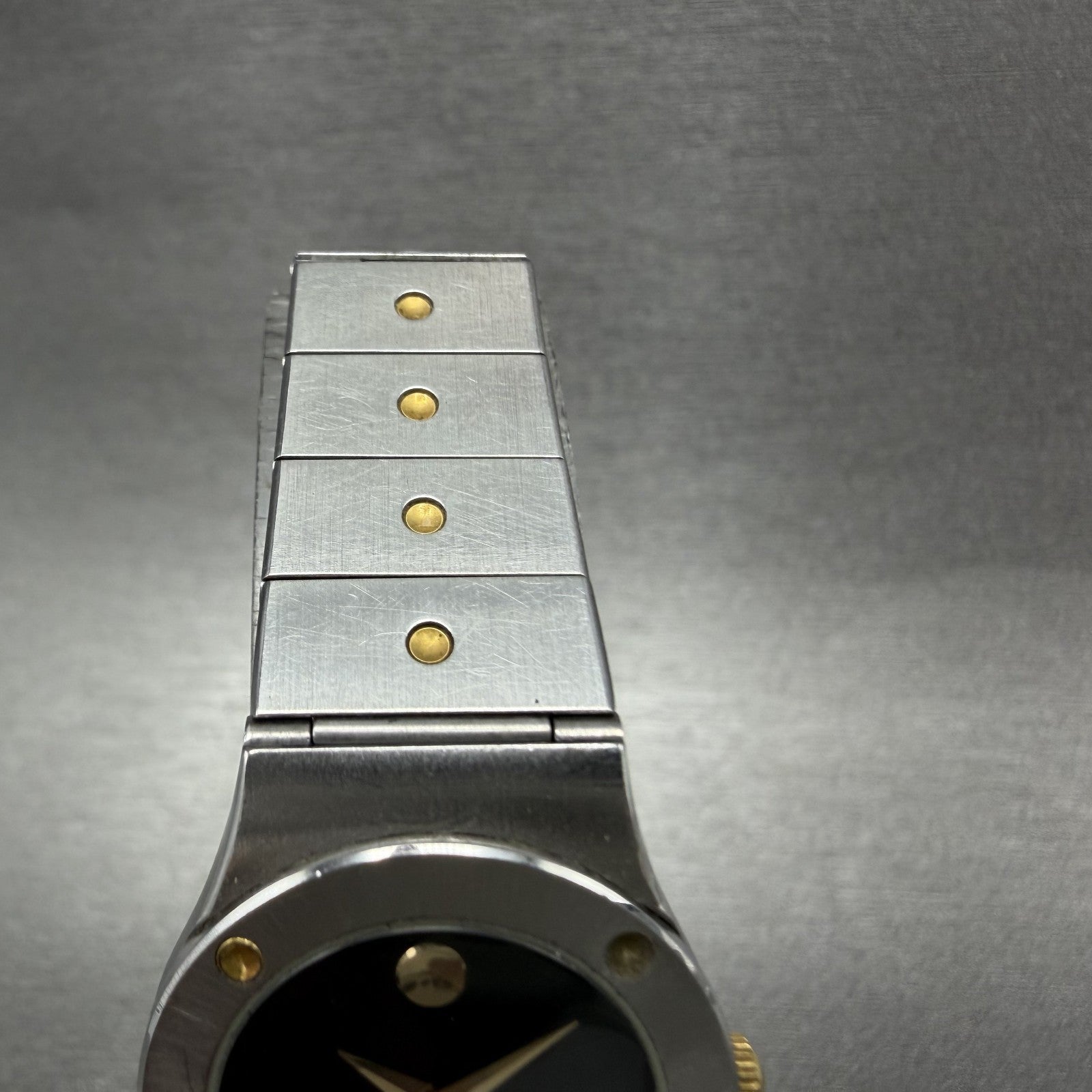 Movado Museum watch Women 23mm Black Dial Two Tone Round 88.A1.836.K New Battery4