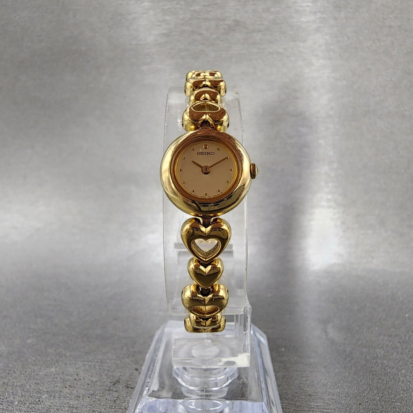 Seiko Heart Watch Women 16mm Champagne Dial Gold Tone 1e200d30 New Battery5