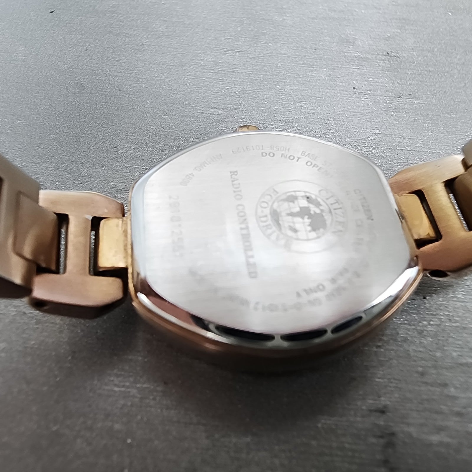Citizen EcoDrive XC Watch Women 24mm White Dial Rose Gold Date H058 Runs9