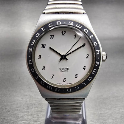 Swatch CONTRAST S Watch Men White Dial Silver Tone Round YLS1004 New Battery0