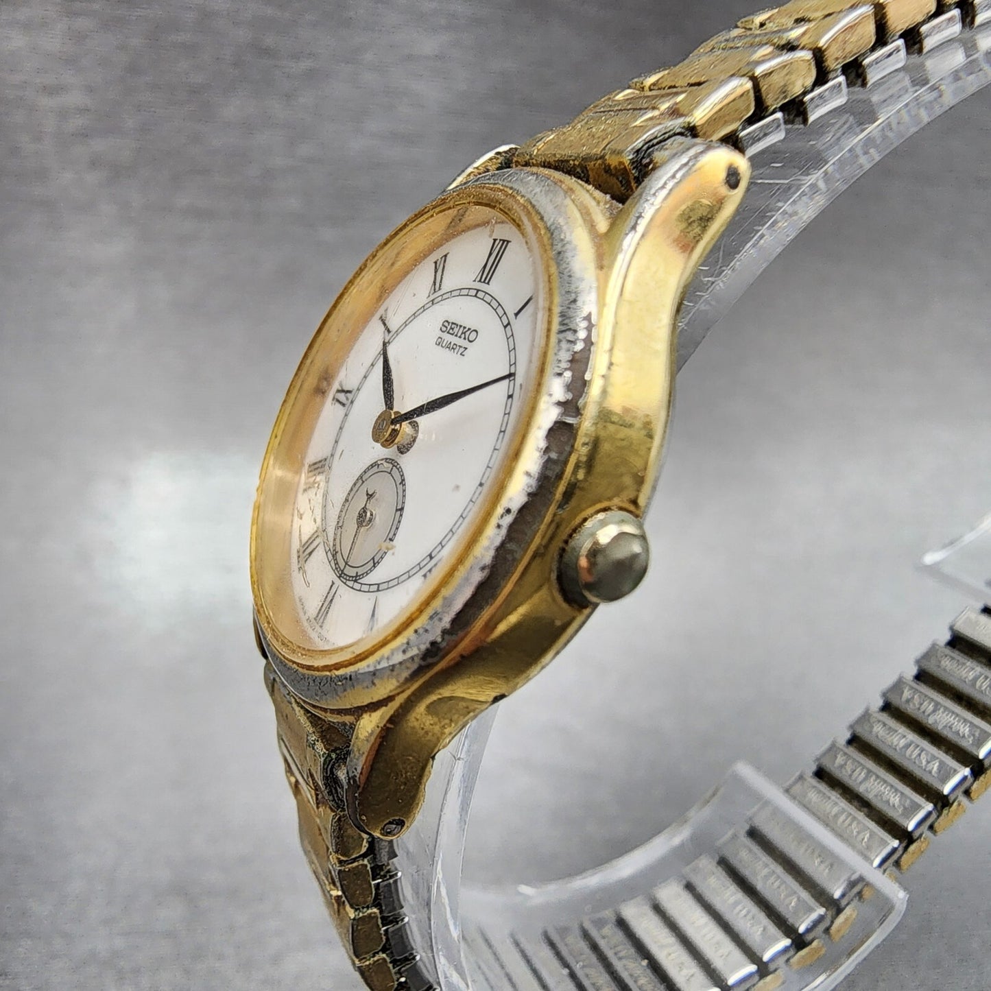 Seiko Watch Women 26mm White Dial Gold Tone Small Seconds Round 2K02-0039 NewBat