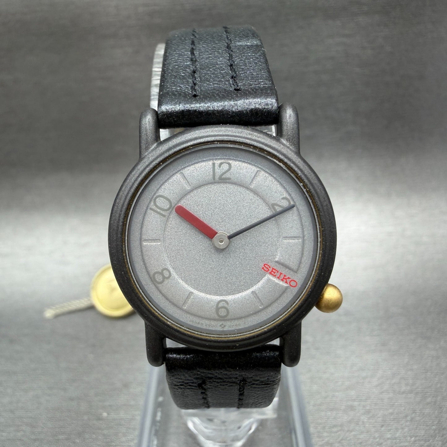 Seiko Watch Women 25mm Silver Dial Gray Tone Round 2P200B39 New Battery NOS 8890