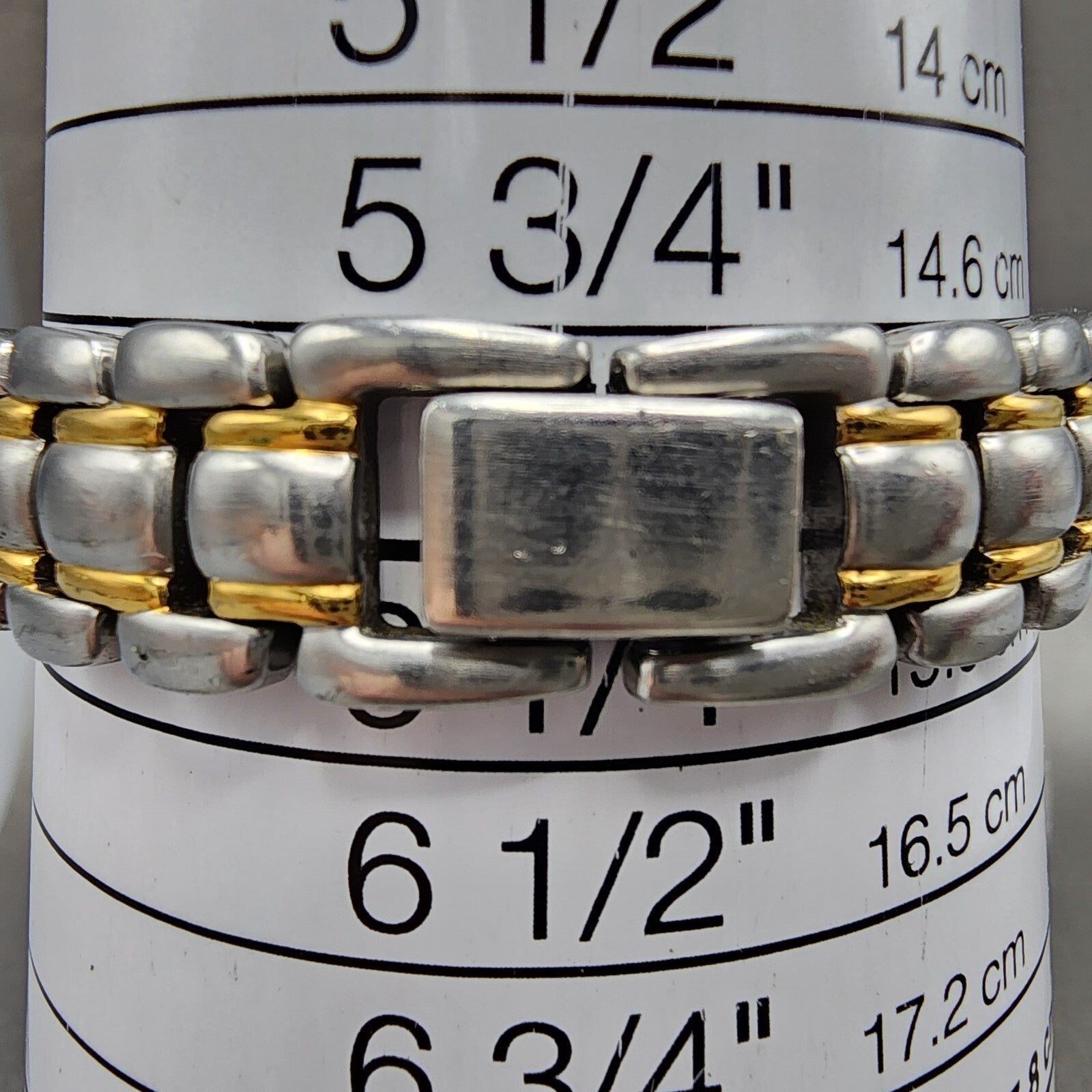 Seiko SQ 50 Watch Women 25mm White Dial Two Tone Date 7n820301 New Battery11