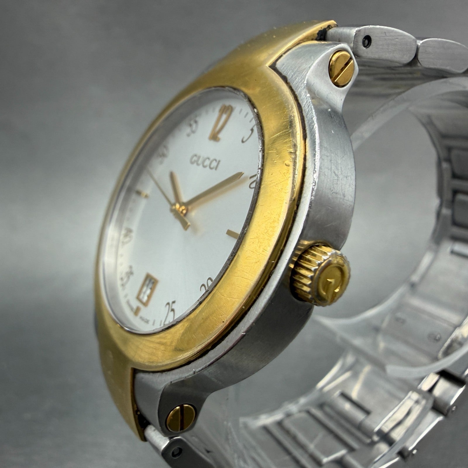 Gucci 8900M Watch Men 35mm Silver Dial Two Tone Date Round New Battery Vintage2