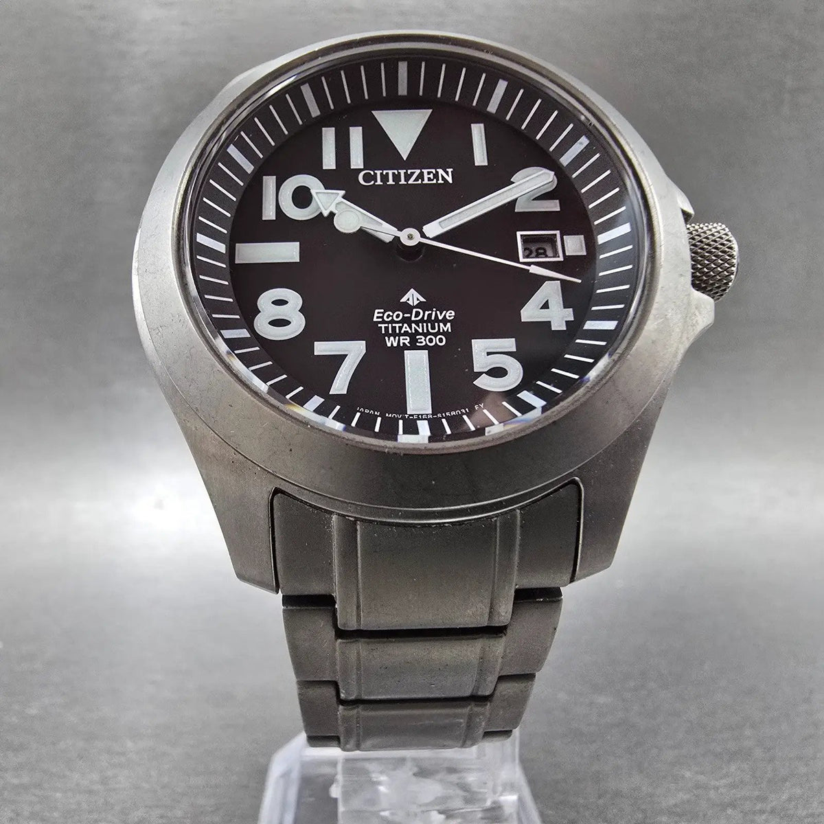 Citizen Promaster Tough Watch Men 40mm Black Dial Titanium Date BN0118-55E Works5