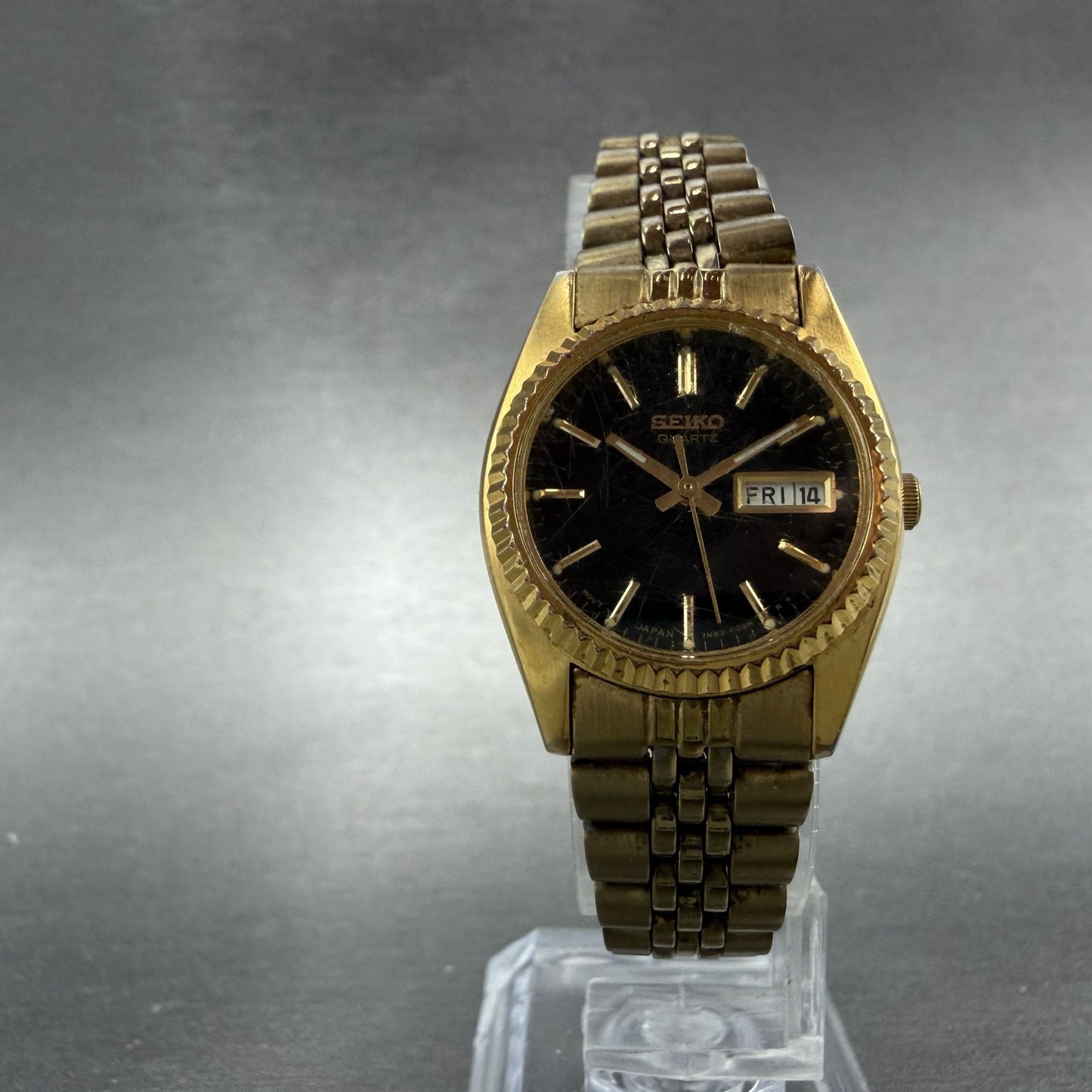 Seiko Watch Women 24mm Black Tone Gold Tone Daydate Round 7N83-0041 New Batt PO95