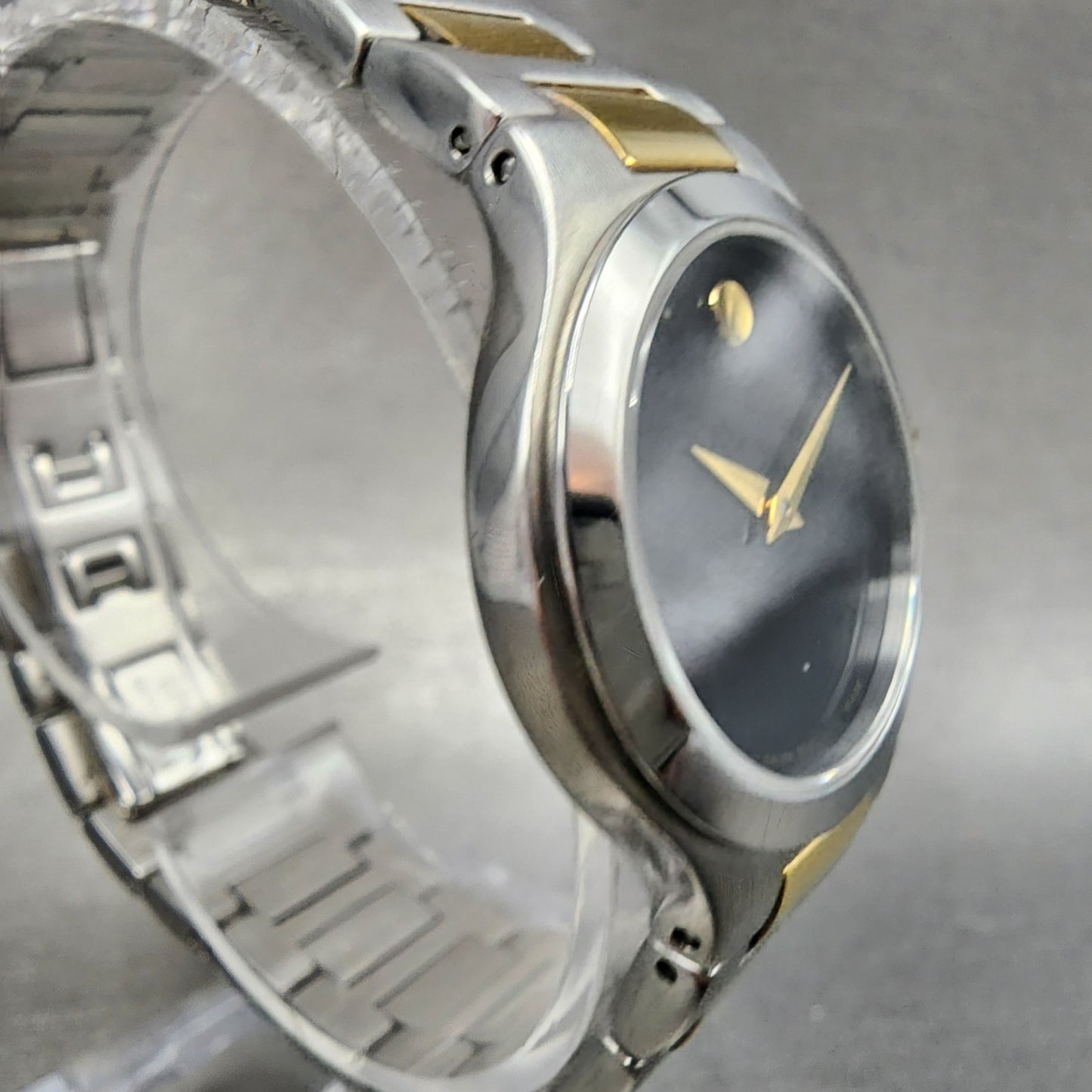 Movado Museum Watch Women 28mm Black Dial Two Tone Round 01.3.19.1296 New Batt3