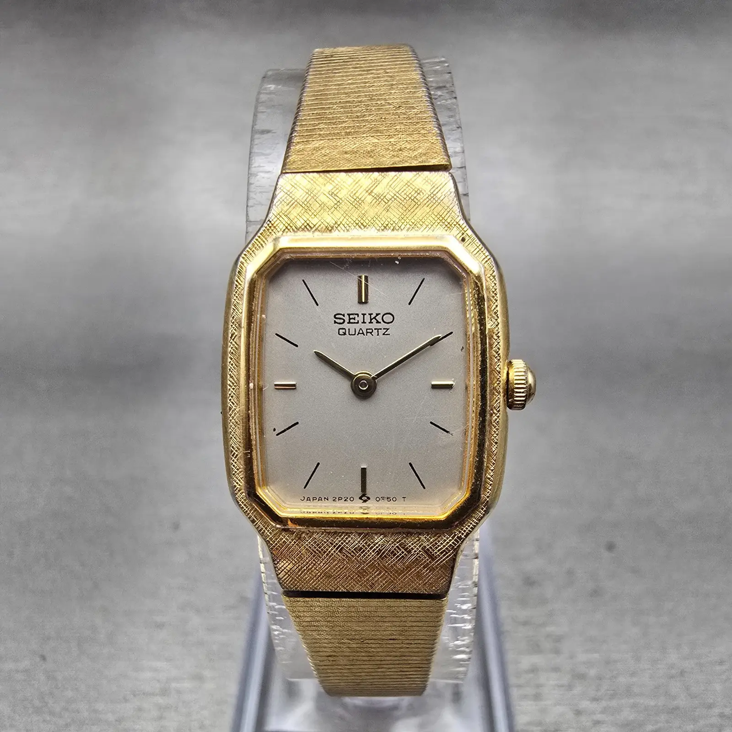 Seiko Watch Women 17mm Silver Dial Gold Tone Rectangle 2P20-5D39 New Battery VTG0