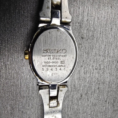 Seiko Watch Women 17mm White Dial Two Tone Oval 1N00-0KG0 New Battery Vintage10