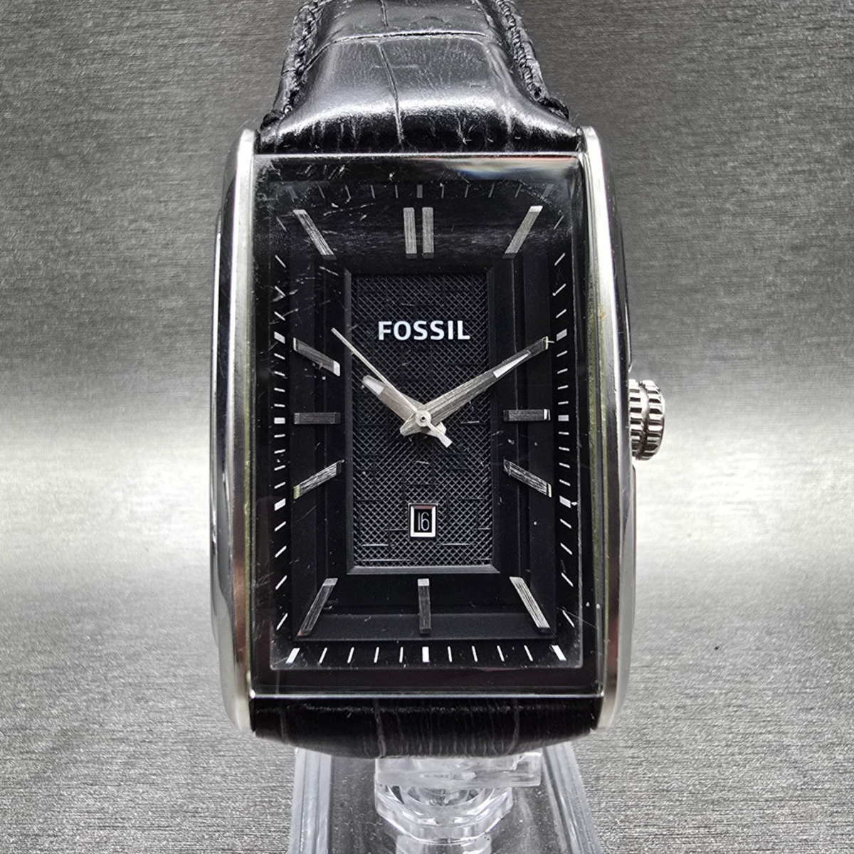Fossil Truman Watch Men 33mm Black Dial Silver Tone Date Rectangle FS4770 NewBat0