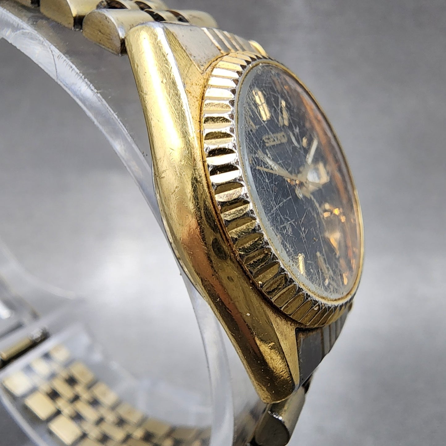 Seiko Watch Women 24mm Black Tone Gold Tone Daydate Round 7n830049 New Battery3
