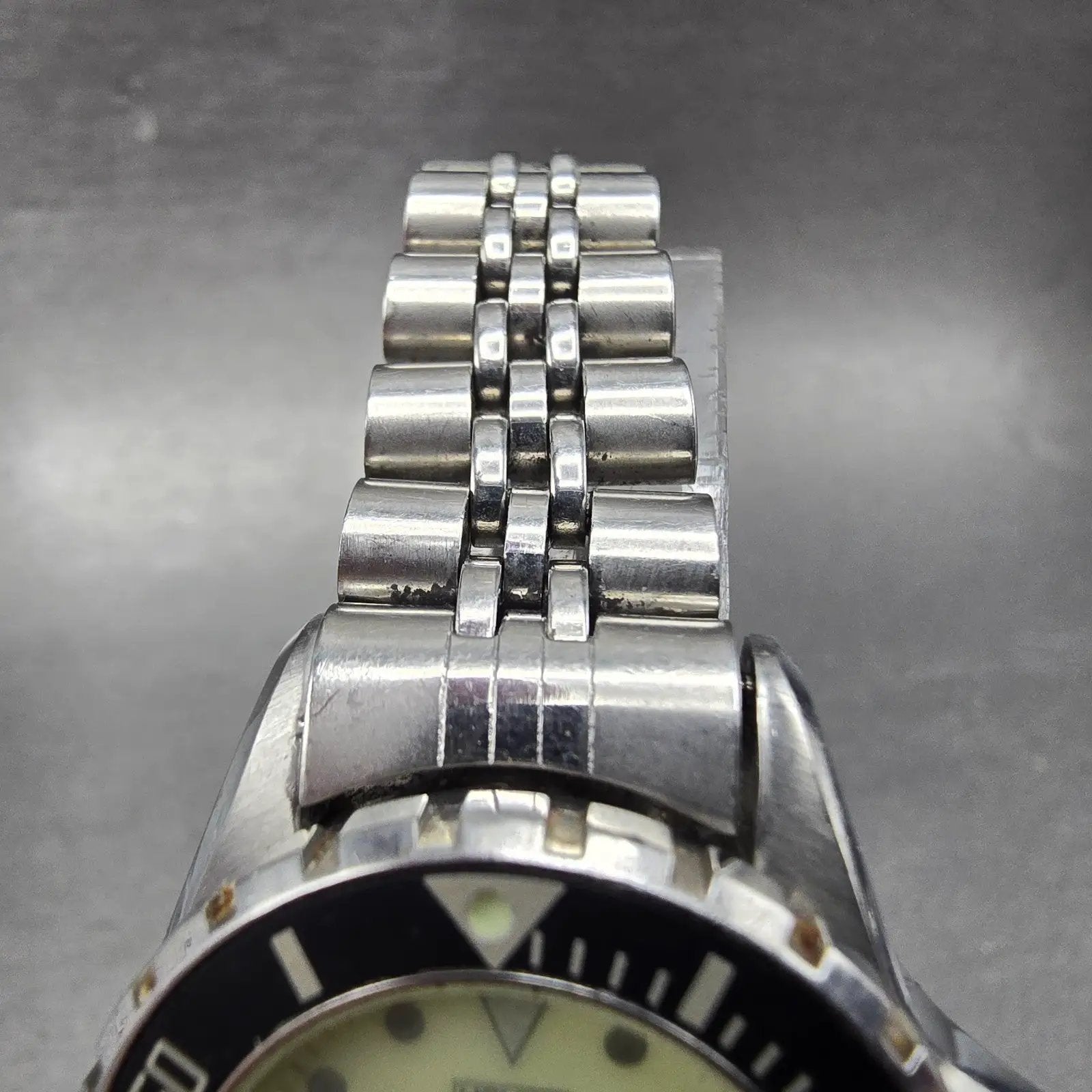 Tag Heuer Professional 1000 Watch Women 28mm Luminous Dial Steel Date New Batt4